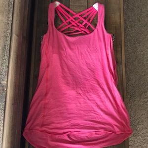 Free to be Wild top sz 6